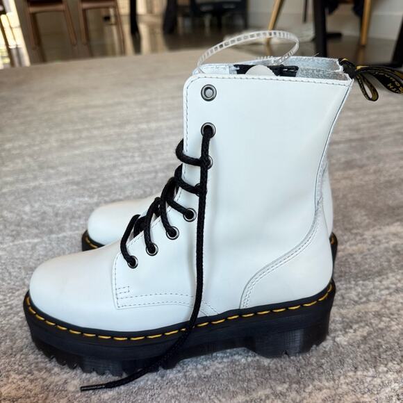 NWOT Dr. Martens White Jadon Boot Size 6 - Picture 3 of 9